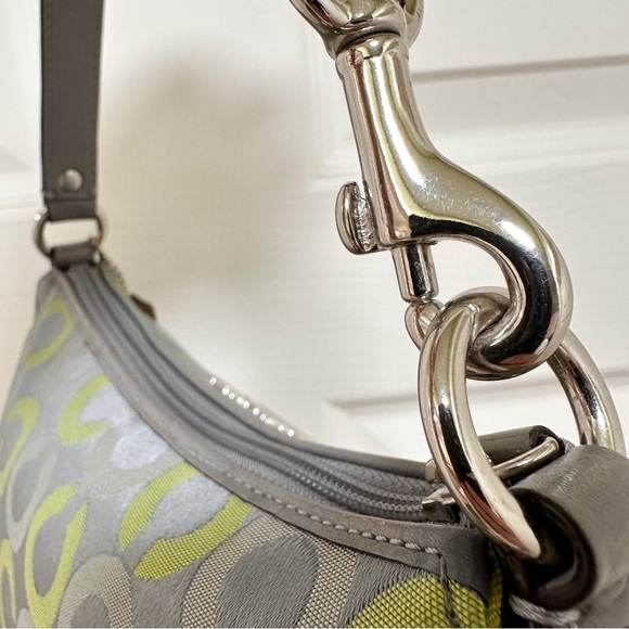 Coach Madison Op Art Shoulder Pouch Graphite Green Signature Jacquard - Picture 8 of 11